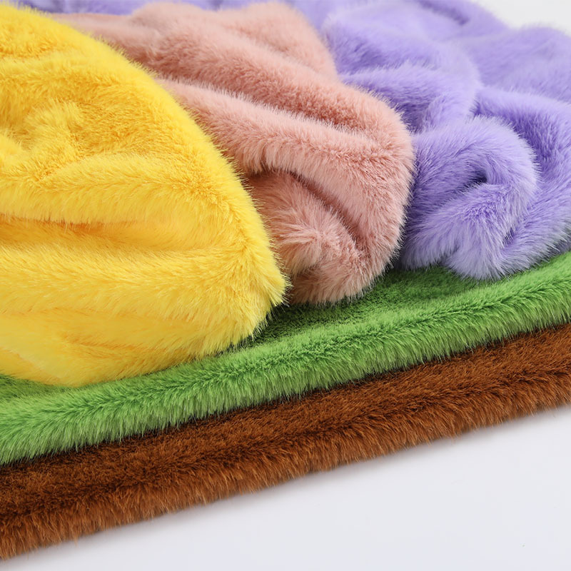 Sewing Fabric - Tessuto in Finta Pelliccia a Pelo